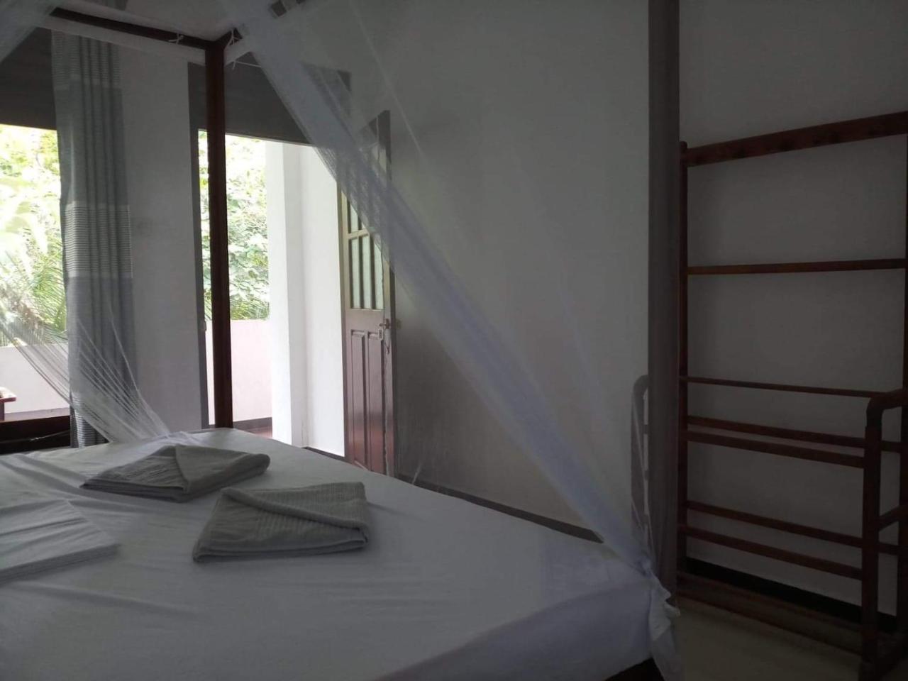 Piumi House *