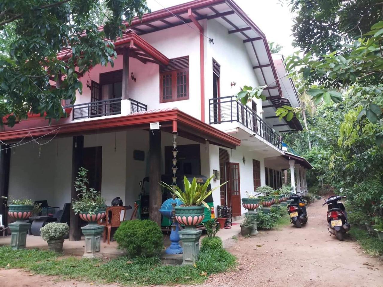 Country house Piumi House *
